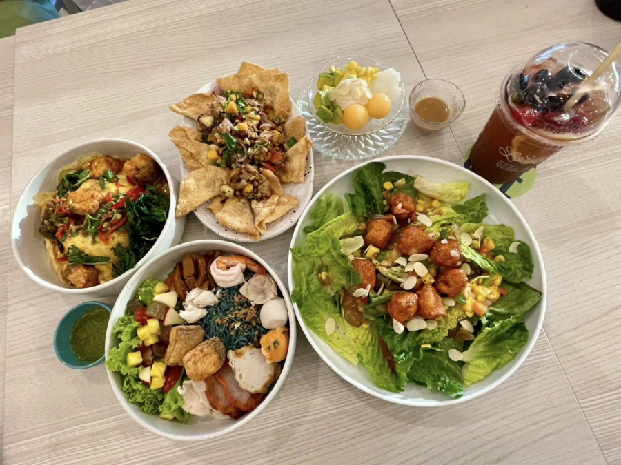 “Summer in One Piece at Sifaa Thonglor” is more than just a way to beat the heat. Here, you’ll find vibrant colors, fun, and refreshing experiences in every corner. Whether you come alone, with friends, or with family, you can create wonderful moments and share unforgettable memories.