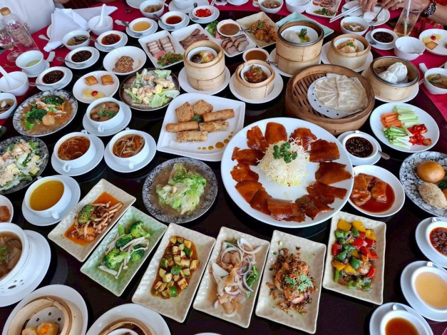 Experience a superior culinary journey with exquisite Chinese cuisine. Authentic recipes blended with meticulous attention to detail in every dish, enhancing every special occasion at the Chinese Restaurant of the Prince Palace Hotel.